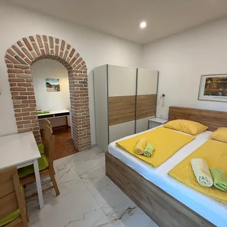 Apartements Magdalena לופאר