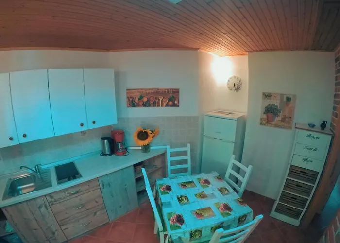 Apartements Magdalena Апартаменты Лопар
