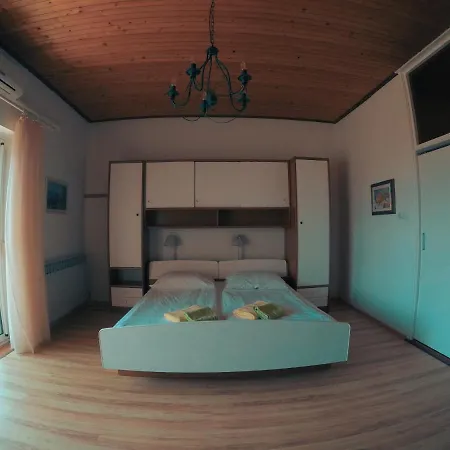 Apartements Magdalena * Lopar