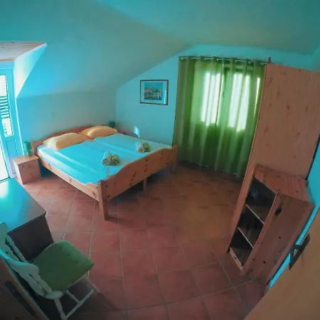 Apartements Magdalena * Lopar