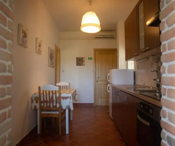 Apartements Magdalena Apartman Lopar